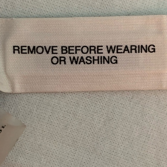 Ann Taylor Fine Merino Wool Cranberry Cardigan EUC - Picture 4 of 8